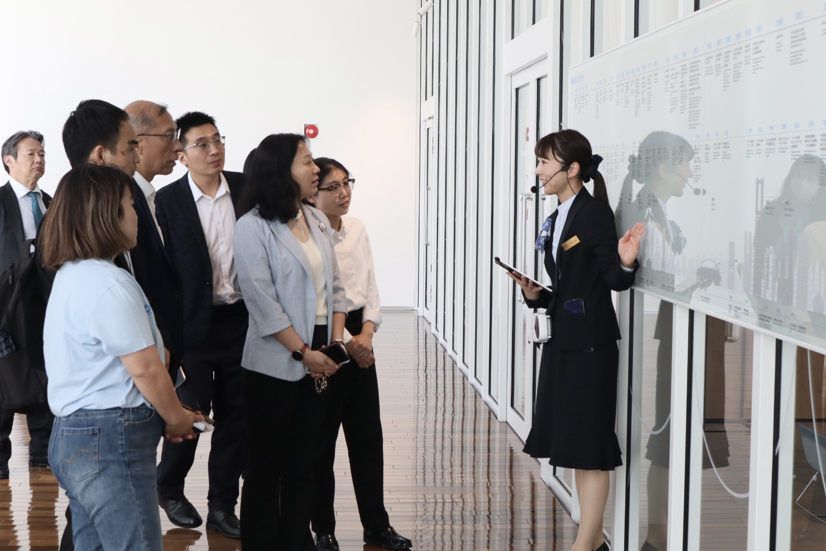 中国のお客様をお迎えしてショールームの見学会を実施いたしました