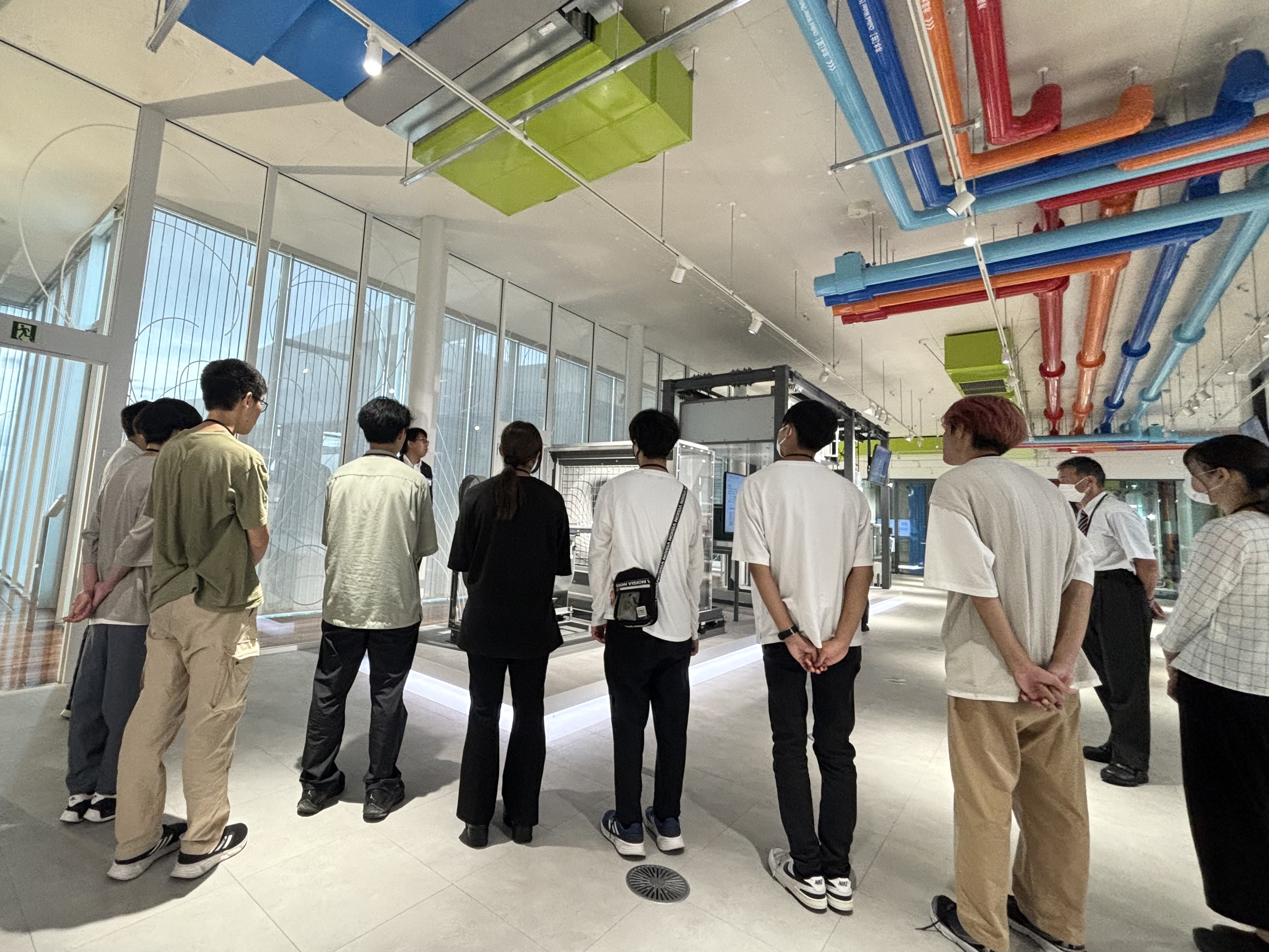 高等専門学校のが学生の皆さま向けに、企業見学会を実施いたしました
